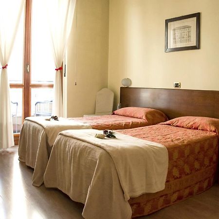 Domus Hotel Alessandria Zewnętrze zdjęcie