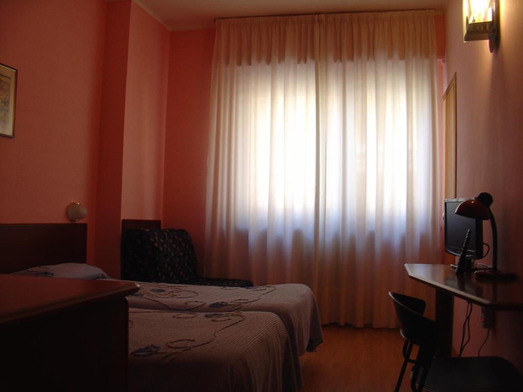 Domus Hotel Alessandria Zewnętrze zdjęcie