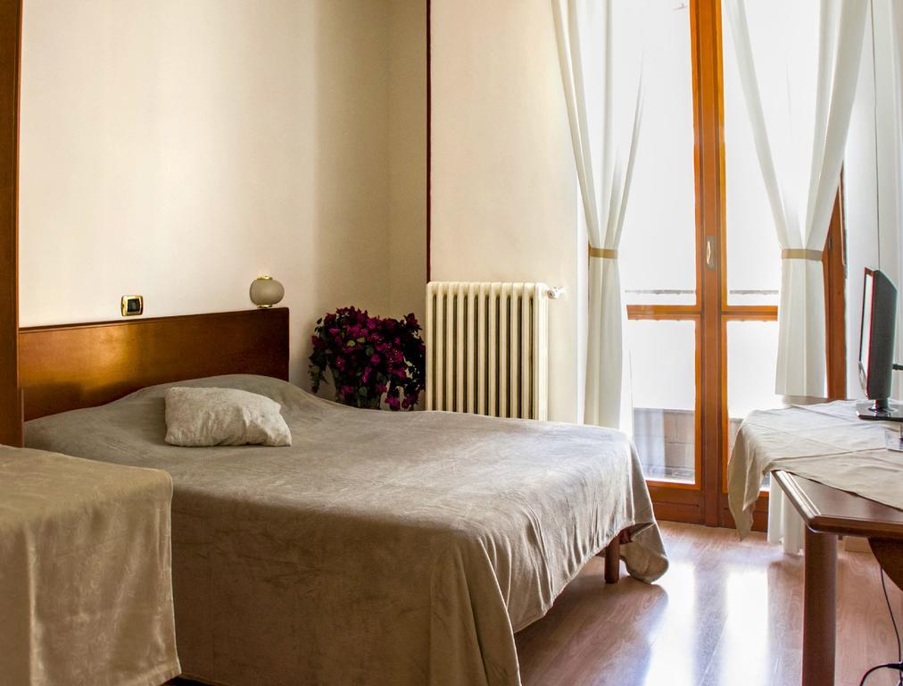 Domus Hotel Alessandria Zewnętrze zdjęcie