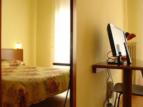Domus Hotel Alessandria Zewnętrze zdjęcie